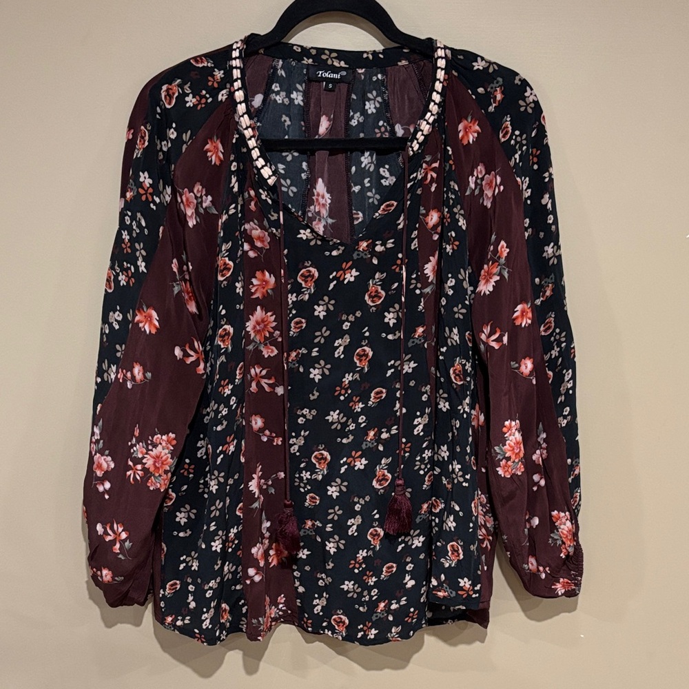 Tolani balloon sleeve boho top